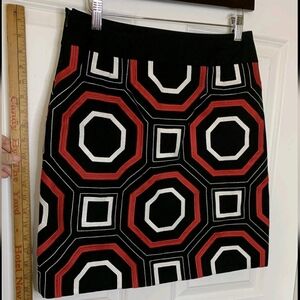 Ann Taylor geometric embroidered pencil skirt size 2